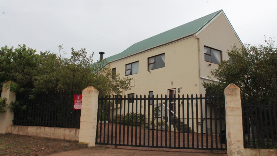 6 Bedroom Property for Sale in Napier Western Cape